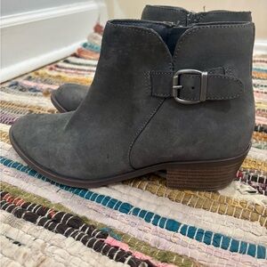 Chic Gray Kensie Ankle Boots with Buckle Detail